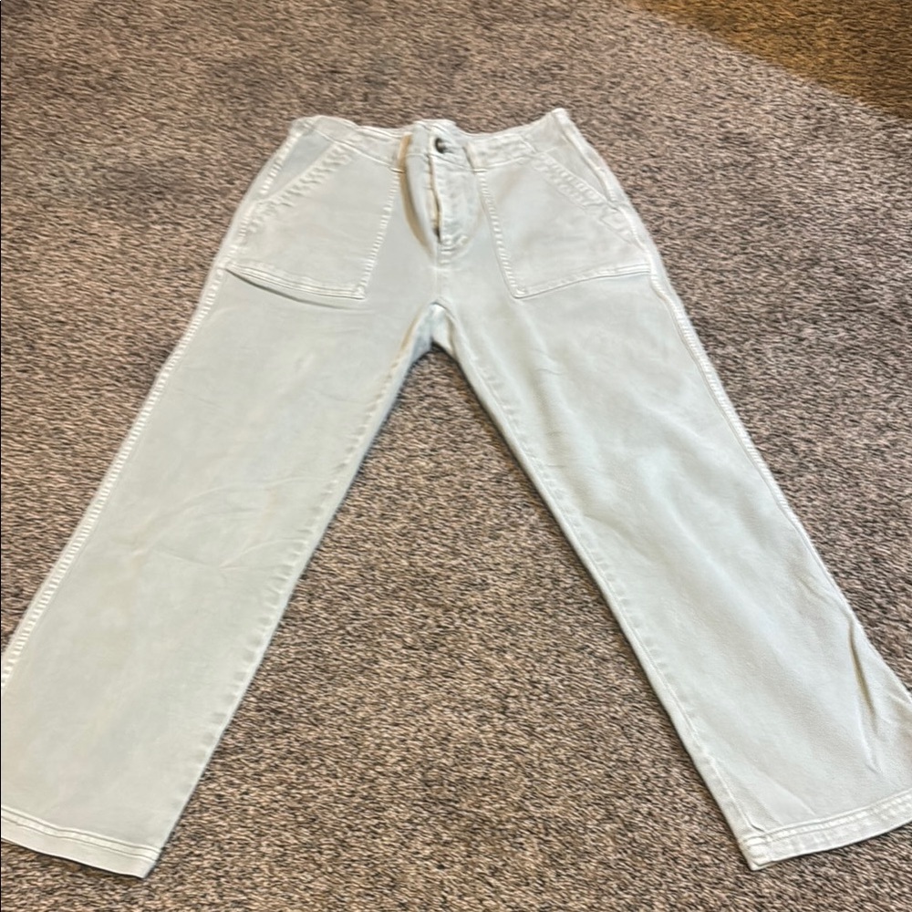 Faherty Cropped Ankle Pants in Light Green